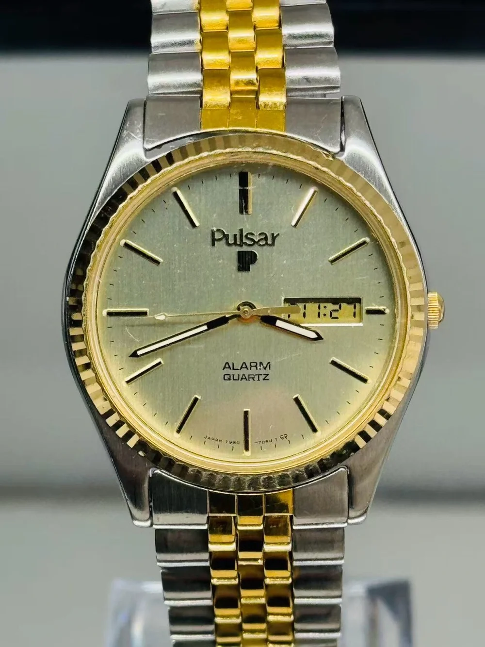 Pulsar this watch
